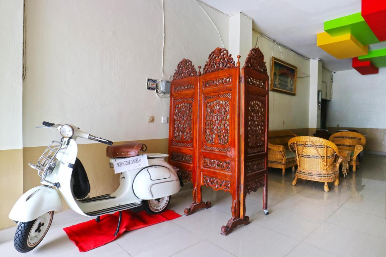 Penginapan Medan Exteriör bild