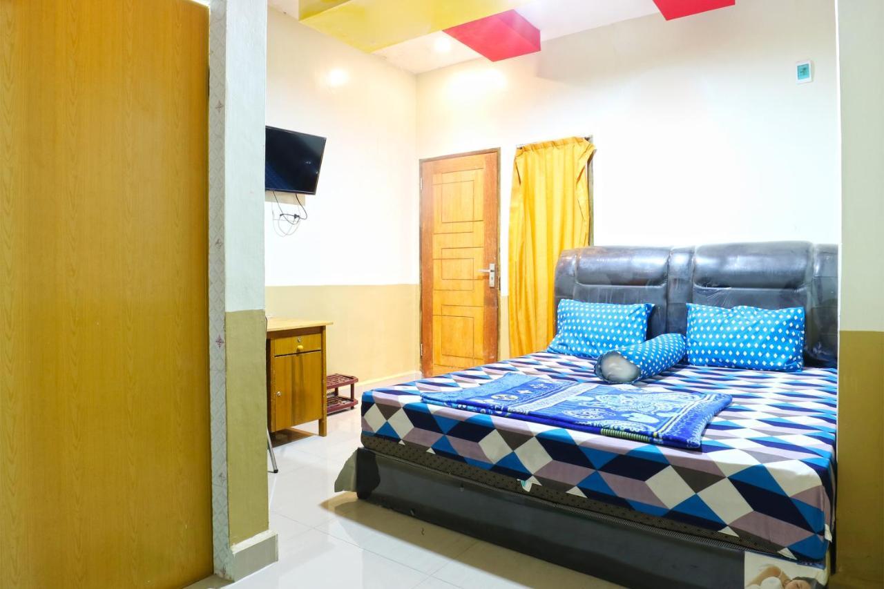 Penginapan Medan Exteriör bild