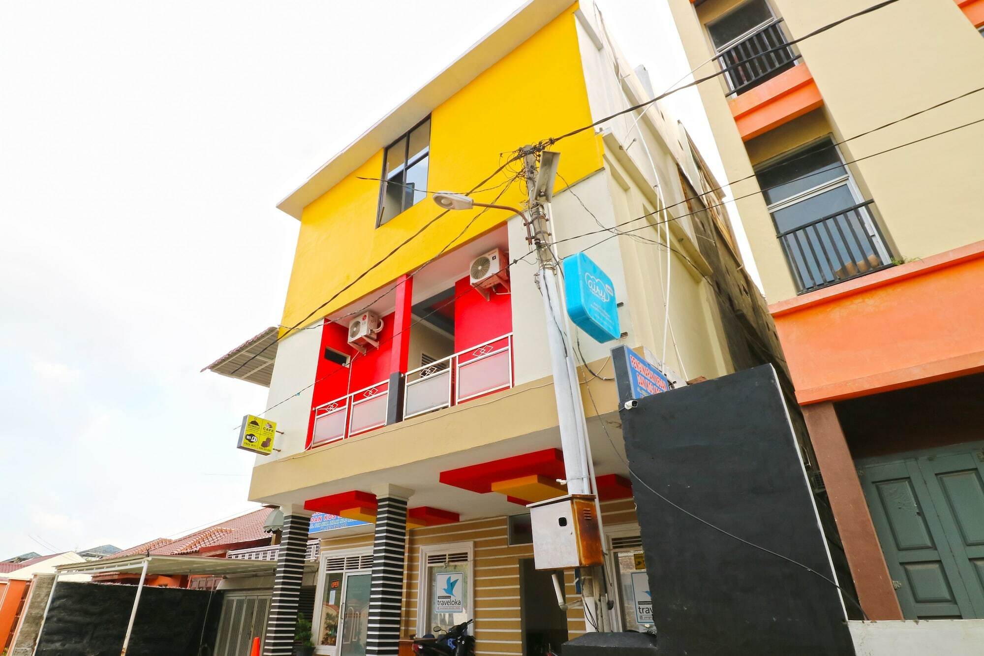 Penginapan Medan Exteriör bild